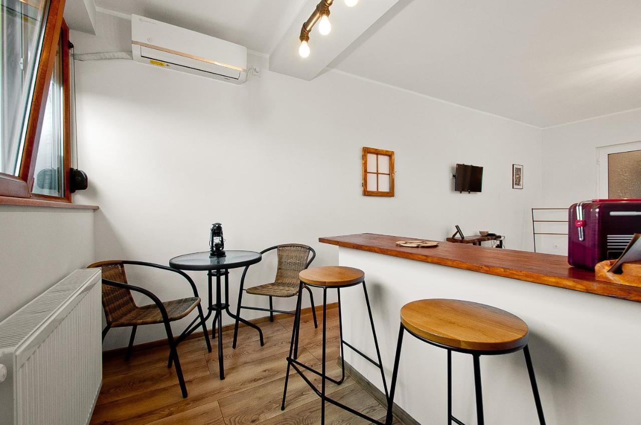 Wood&Steel Apartment 加拉茨 外观 照片
